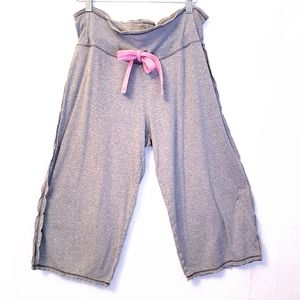 Victoria's Secret Relaxed Loose Fit Grey Crop Sz M